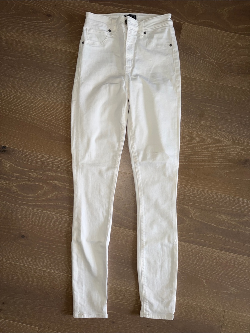Abercrombie & Fitch White Skinny Jeans - High Rise size 25L